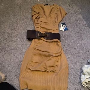 Brown short sleeve dress with belt. NWT